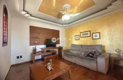 Casa para venda em jardim brasil de 199.00m² com 3 quartos, 1 suite e 2 garagens