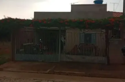 Casa para venda em residencial praia bella de 112.00m² com 1 quarto, 1 suite e 3 garagens