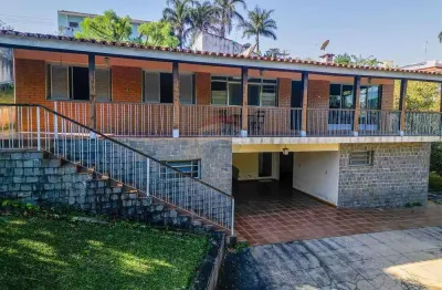 Casa para venda em cidade satélite de 260.35m² com 3 quartos, 1 suite e 4 garagens