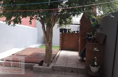 Sobrado para venda em centro de 150.00m² com 3 quartos, 1 suite e 2 garagens