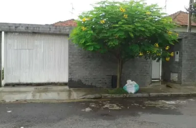 Casa para venda em vila xavier (vila xavier) de 231.00m² com 3 quartos e 6 garagens