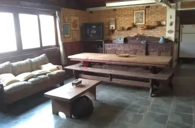 Chácara para venda em recanto champirra de 1948.00m² com 2 quartos e 3 garagens