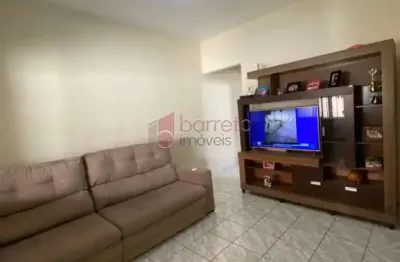 Casa para venda em jardim tannus de 121.00m² com 3 quartos, 1 suite e 2 garagens