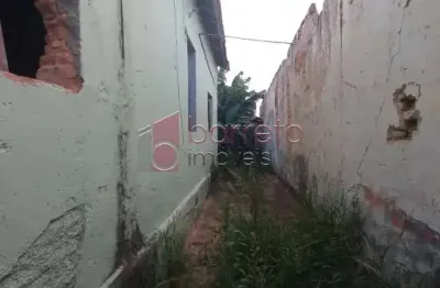Casa para venda em centro de 208.00m² com 2 quartos