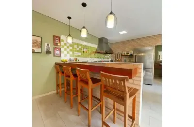 Casa de condomínio para alugar em jardim nova europa de 298.00m² com 4 quartos, 2 suites e 4 garagens