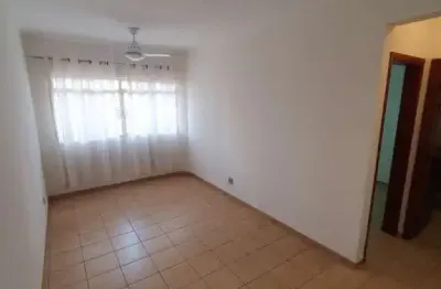Apartamento para alugar em centro de 70.00m² com 1 quarto e 1 garagem