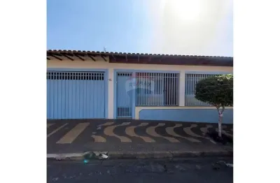 Casa para venda em jardim são luiz de 126.97m² com 2 quartos e 1 garagem