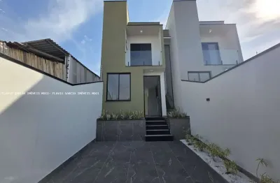 Sobrado para venda em vila brasileira de 130.00m² com 2 quartos, 2 suites e 2 garagens