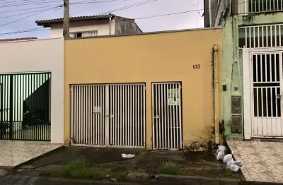 Casa para venda em centro de 150.00m² com 2 quartos e 2 garagens