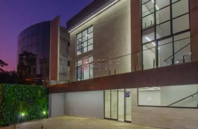 Prédio comercial para venda em chácara urbana de 398.00m² com 5 garagens