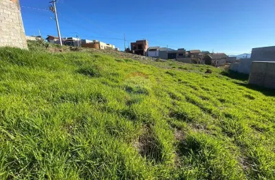 Terreno à venda na Rua Zequinha Renzo, 27, Monte Belo, Águas de Lindóia