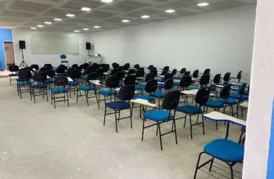 Sala comercial para alugar em centro de 260.00m² com 1 garagem