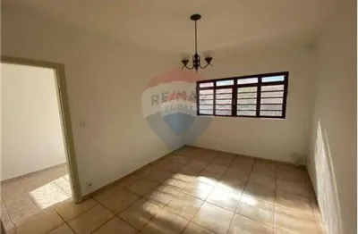 Casa para alugar em jardim anhangüera de 77.00m² com 2 quartos