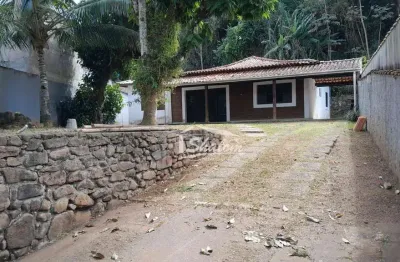 Casa para alugar em caputera de 150.00m² com 5 quartos, 1 suite e 4 garagens
