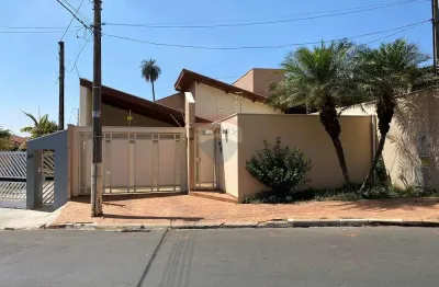 Casa para alugar em jardim califórnia de 157.00m² com 3 quartos e 1 suite