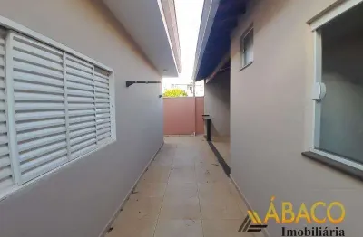 Casa para alugar em residencial samambaia de 178.00m² com 3 quartos, 1 suite e 2 garagens