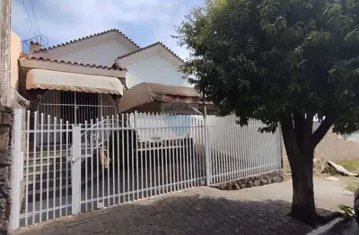 Casa para venda em centro de 160.57m² com 3 quartos e 1 suite