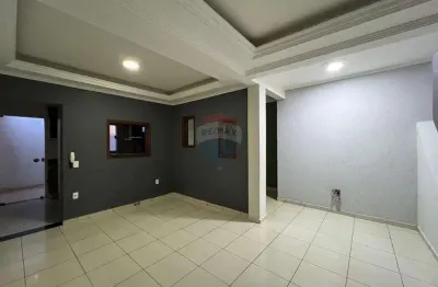 Casa para venda em centro de 246.00m² com 3 quartos, 1 suite e 1 garagem