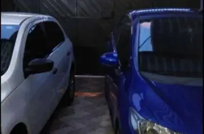 Sobrado para venda em parque piratininga de 260.00m² com 3 quartos, 1 suite e 2 garagens