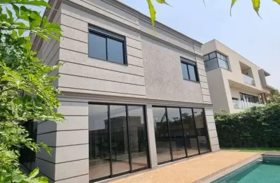 Sobrado para venda em alphaville de 421.00m² com 4 quartos, 4 suites e 6 garagens