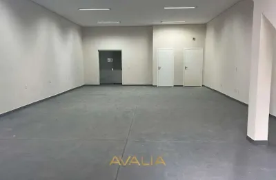 Sala comercial para alugar em jardim dos colibris de 140.00m² com 2 garagens