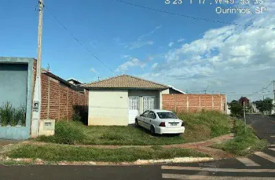 Casa para venda em ourinhos constante i de 258.00m² com 2 quartos e 2 garagens