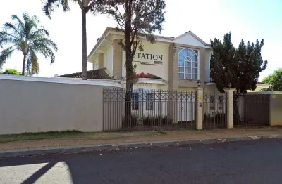 Casa para venda em alto da boa vista de 310.00m² com 4 quartos, 3 suites e 4 garagens