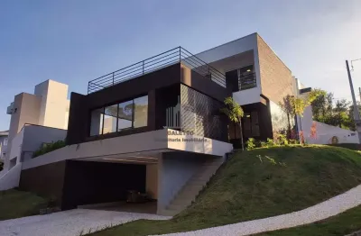 Casa para venda em chácaras silvania de 270.00m² com 3 quartos, 3 suites e 5 garagens