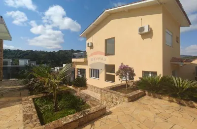 Casa de condomínio para alugar em parque residencial itapeti de 550.00m² com 4 quartos, 3 suites e 6 garagens