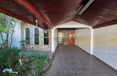 Casa para alugar em vila nossa senhora de fátima de 154.00m² com 3 quartos, 1 suite e 2 garagens