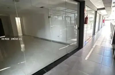 Ponto comercial para alugar na Rua Mangaratu, Parque Jaçatuba, Santo André