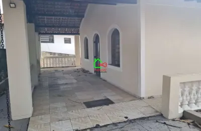 Casa para alugar em centro de 1000.00m² com 3 quartos, 1 suite e 3 garagens