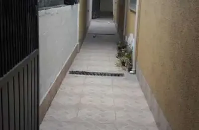 Casa de condomínio para venda em jardim maite de 67.00m² com 2 quartos e 2 garagens