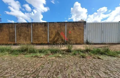 Terreno à venda na Rua Guarani, Vila Furlan, Araraquara