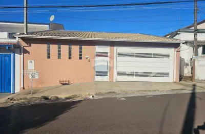 Casa para venda em vila santa luzia de 171.00m² com 2 quartos, 1 suite e 3 garagens