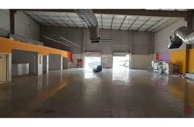 Galpão / depósito / armazém para alugar em engordadouro de 630.00m² com 24 garagens