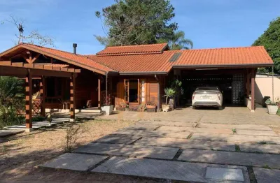 Chácara para venda em do taboão de 250.00m² com 4 quartos e 2 suites