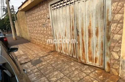 Casa para venda em jardim jandaia de 119.00m² com 3 quartos e 4 garagens