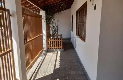 Casa para venda em jardim das torres de 180.00m² com 3 quartos, 1 suite e 6 garagens