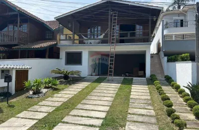 Casa com 2 quartos para alugar na Rua Arara, 50, Aruã, Mogi das Cruzes