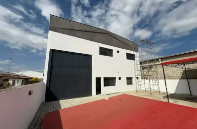 Galpão / depósito / armazém para alugar em hauer de 400.00m² com 14 garagens