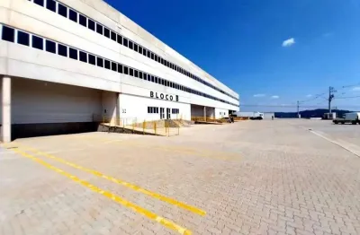 Galpão / depósito / armazém para venda em caetetuba de 2000.00m² com 24 garagens