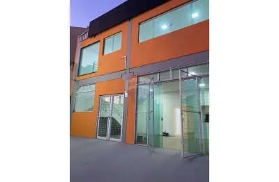 Prédio comercial para alugar em jardim faculdade de 380.00m² com 3 garagens