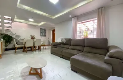 Sobrado para venda em cruzeiro de 208.00m² com 3 quartos, 1 suite e 3 garagens