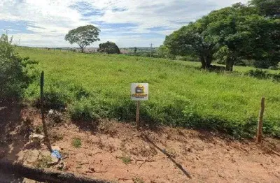 Terreno à venda no Centro, Cosmorama 