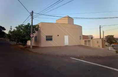 Sala comercial para alugar em loteamento santa rosa de 198.00m² com 3 garagens