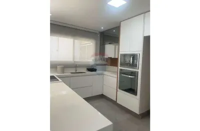 Casa para alugar em vila lacerda de 297.00m² com 3 quartos, 1 suite e 3 garagens
