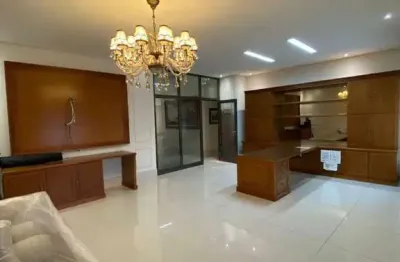 Prédio comercial para alugar em vila santo antônio de 650.00m² com 15 garagens