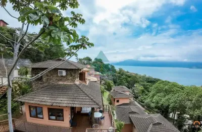Casa para venda em ilhabela de 185.00m² com 3 quartos, 3 suites e 2 garagens