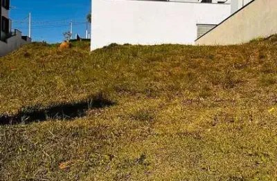 Terreno en condomínio para venda em cézar de souza de 270.00m²